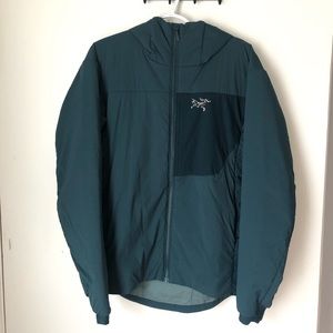 Arc’Teryx Proton LT Hoody